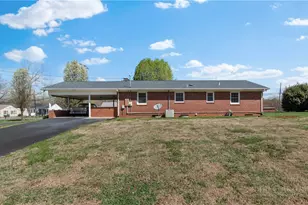 612 E Main St, Boonville, NC 27011 - Photo 25