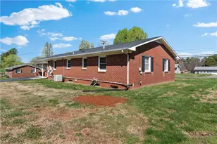 612 E Main St, Boonville, NC 27011 - Photo 27