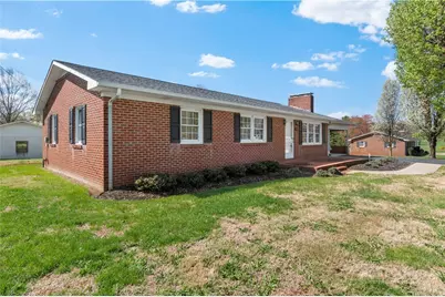 612 E Main Street, Boonville, NC 27011 - Photo 3