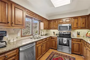 500 Laurel Ridge Ln, Banner Elk, NC 28604 - Photo 13