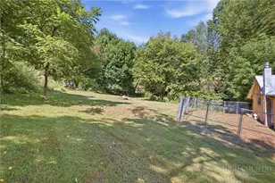 325 Sawyers Rd, Warrensville, NC 28693 - Photo 27