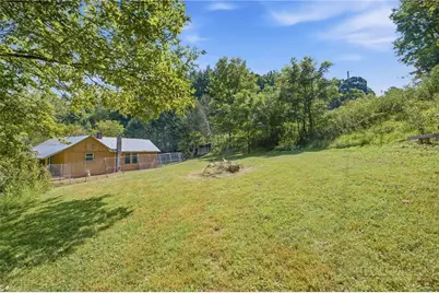 325 Sawyers Rd, Warrensville, NC 28693 - Photo 29