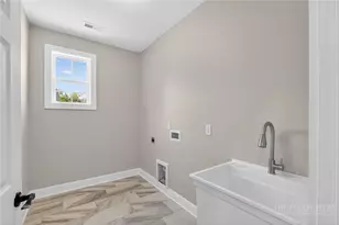 409 Huntington Woods St, Lenoir, NC 28645 - Photo 21