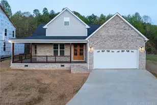 409 Huntington Woods St, Lenoir, NC 28645 - Photo 3