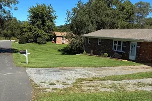 49 Montview Dr, Sparta, NC 28675 - Photo 5