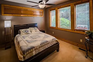 89 Springhouse Dr Dr, Elk Park, NC 28622 - Photo 17