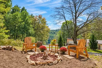 425 Jefferson, West Jefferson, NC 28694 - Photo 13