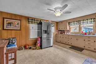 1068 Laurel Branch Rd, Vilas, NC 28692 - Photo 3