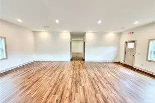 300 N Jefferson Ave, West Jefferson, NC 28694 - Photo 9