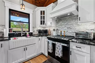 16992 W US Hwy 421, Deep Gap, NC 28618 - Photo 17