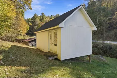171 Paul Goodman Road, Fleetwood, NC 28626 - Photo 27