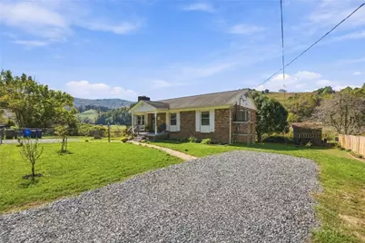 836 Howard Edmisten Road, Sugar Grove, NC 28679 - Photo 37