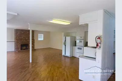 513 E Main Street, Jefferson, NC 28640 - Photo 5