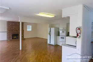 513 E Main St, Jefferson, NC 28640 - Photo 5