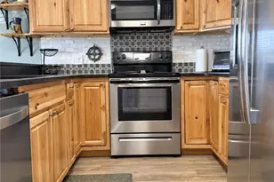 301 Pinnacle Inn Rd, Beech Mountain, NC 28604 - Photo 9