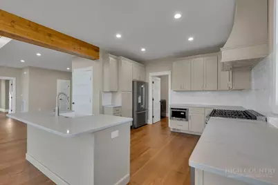 808 Chestnut Ridge Trail, Seven Devils, NC 28604 - Photo 13