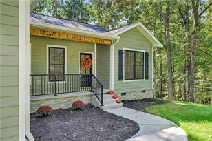 348 Woodland, Elkin, NC 28621 - Photo 3
