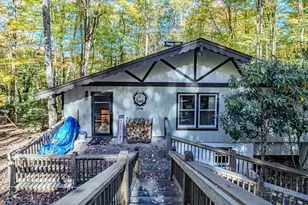 218 Lakeledge Rd, Beech Mountain, NC 28604 - Photo 1