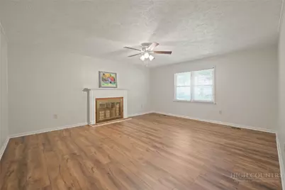 4409 Magnolia Lane, Hudson, NC 28638 - Photo 9