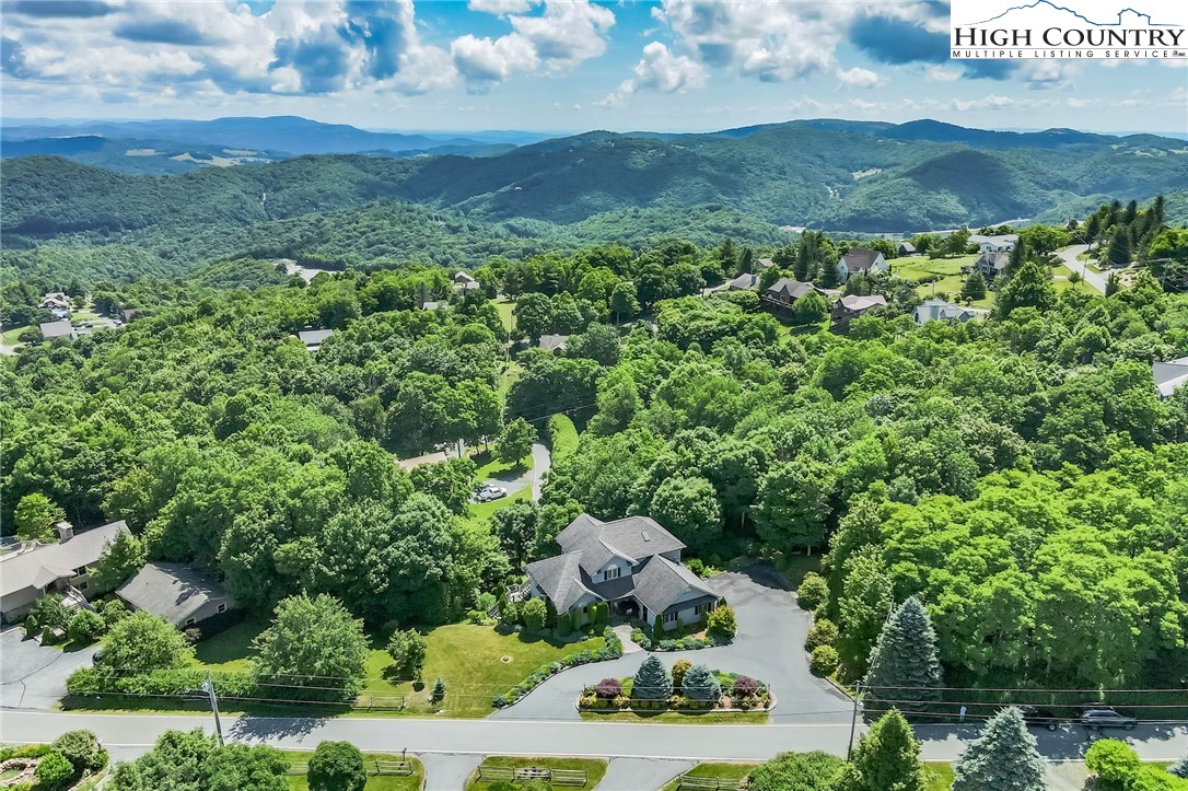 427 Rambling Rd, Blowing Rock, NC 28605 MLS 230233 Coldwell Banker