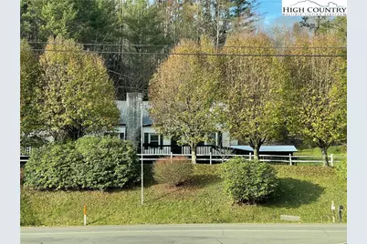 702 Pineola Street, Newland, NC 28657 - Photo 1