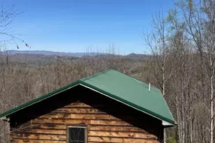 197 Mahogany Ct, Lansing, NC 28643 - Photo 1