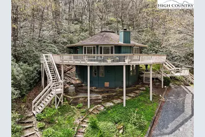 251 Mossy Creek, Sugar Mountain, NC 28604 - Photo 1