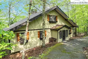 121 Club House Rd, Beech Mountain, NC 28604 - Photo 1