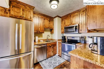 102 Sugar Ski Drive #223, Sugar Mountain, NC 28604 - Photo 1