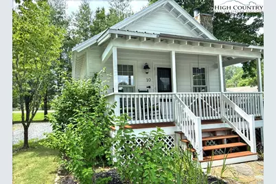 10 Fish Camp Circle, Newland, NC 28657 - Photo 1