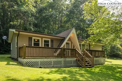 664 Cherry Avenue, West Jefferson, NC 28694 - Photo 1