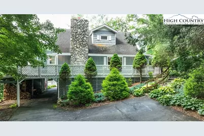 304 E Fourth Street, West Jefferson, NC 28694 - Photo 1