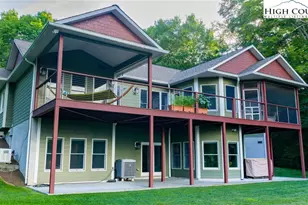 374 Blf Rdg Rd, West Jefferson, NC 28694 - Photo 1