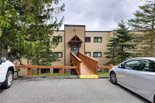 102 Sugar Ski Dr, Sugar Mountain, NC 28604 - Photo 1