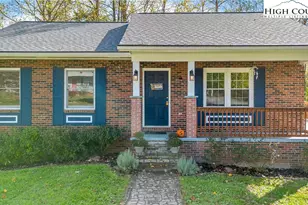 823 NW Queens St, Lenoir, NC 28645 - Photo 1