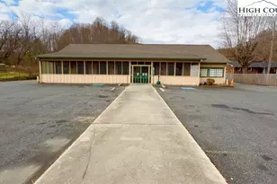 1008 S Jefferson Ave, West Jefferson, NC 28694 - Photo 1