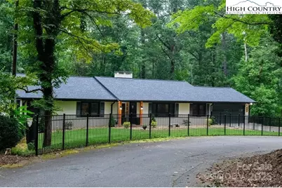 108 SW Maehill Place, Lenoir, NC 28645 - Photo 1