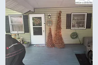 61 River Loop, Newland, NC 28657 - Photo 1