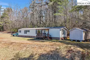 165 Foggy Ridge Dr, West Jefferson, NC 28694 - Photo 1