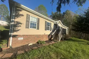 175 Cedar Hill Dr, Crumpler, NC 28617 - Photo 1
