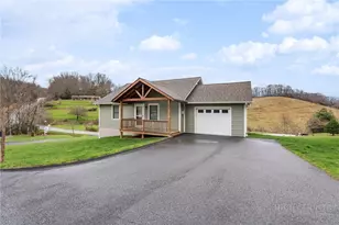 107 Pinebrook Ct, Boone, NC 28607 - Photo 1