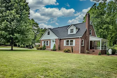 803 First Avenue North, Conover, NC 28613 - Photo 1