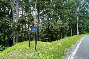 926 Pine Ridge Rd, Beech Mountain, NC 28604 - Photo 1