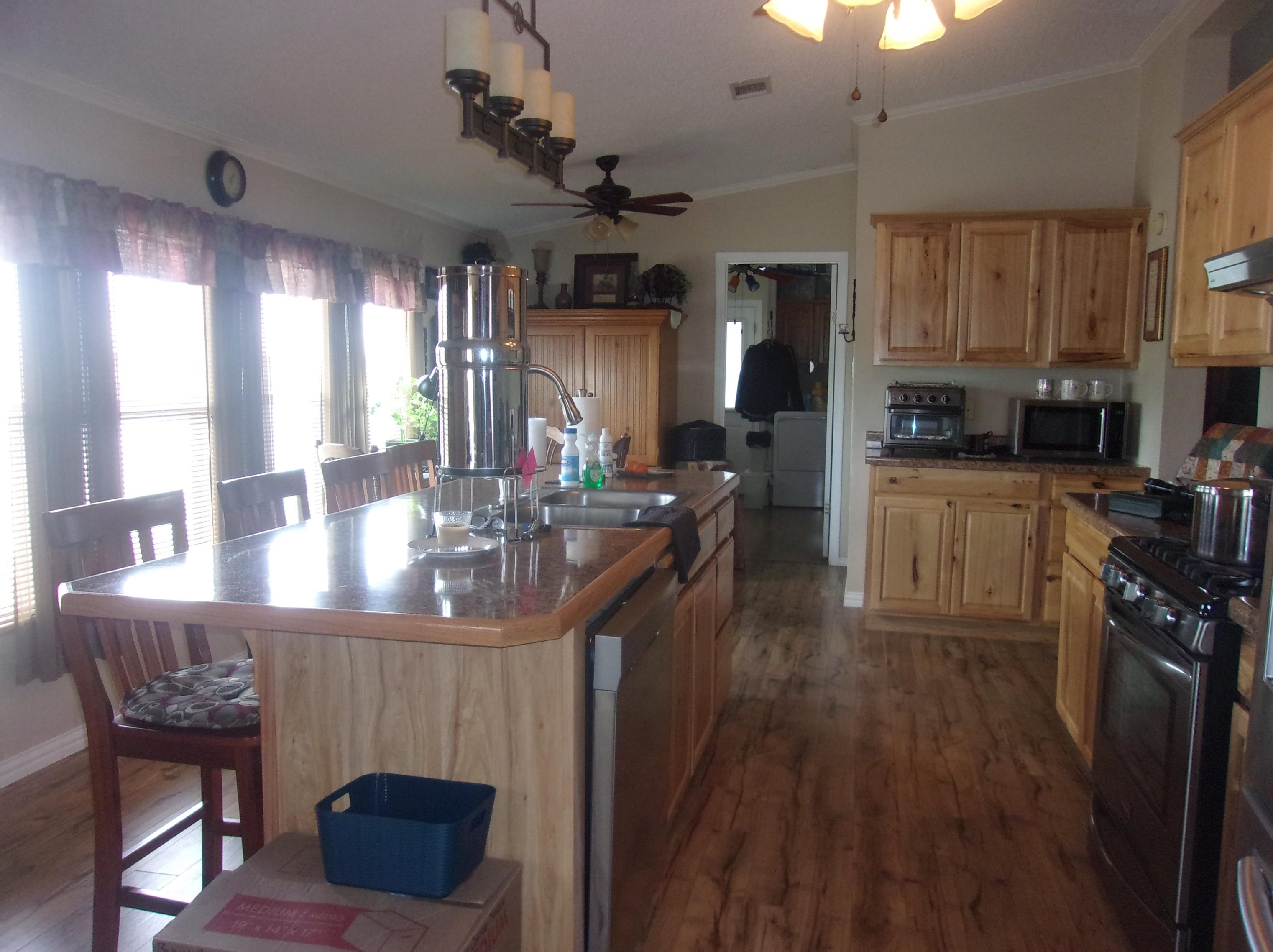 117 Oak Mountain Cir, Sunrise Beach TX  78643-9558 exterior