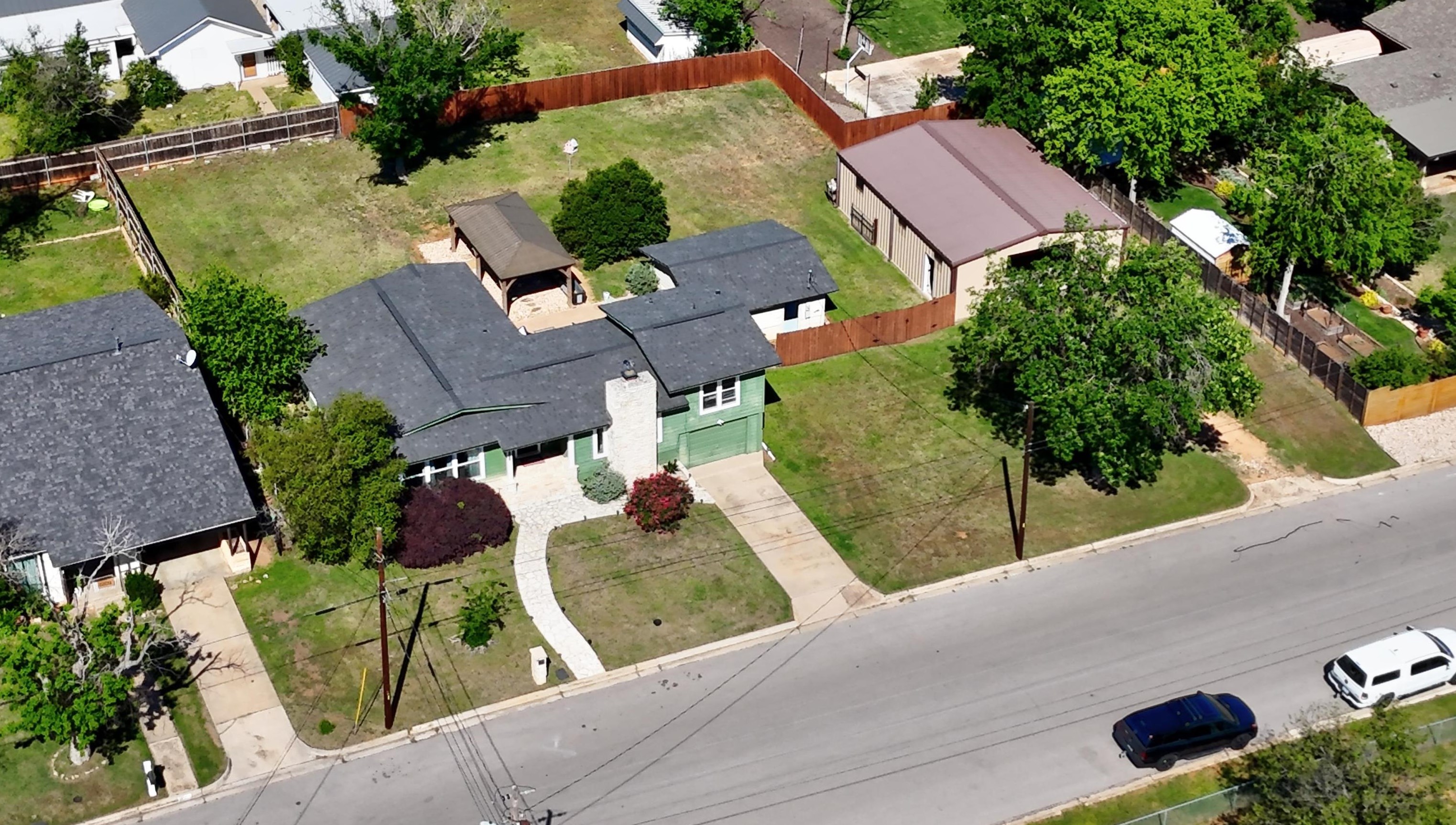 1709 Oatman St, Sunrise Beach TX  78643-2728 exterior