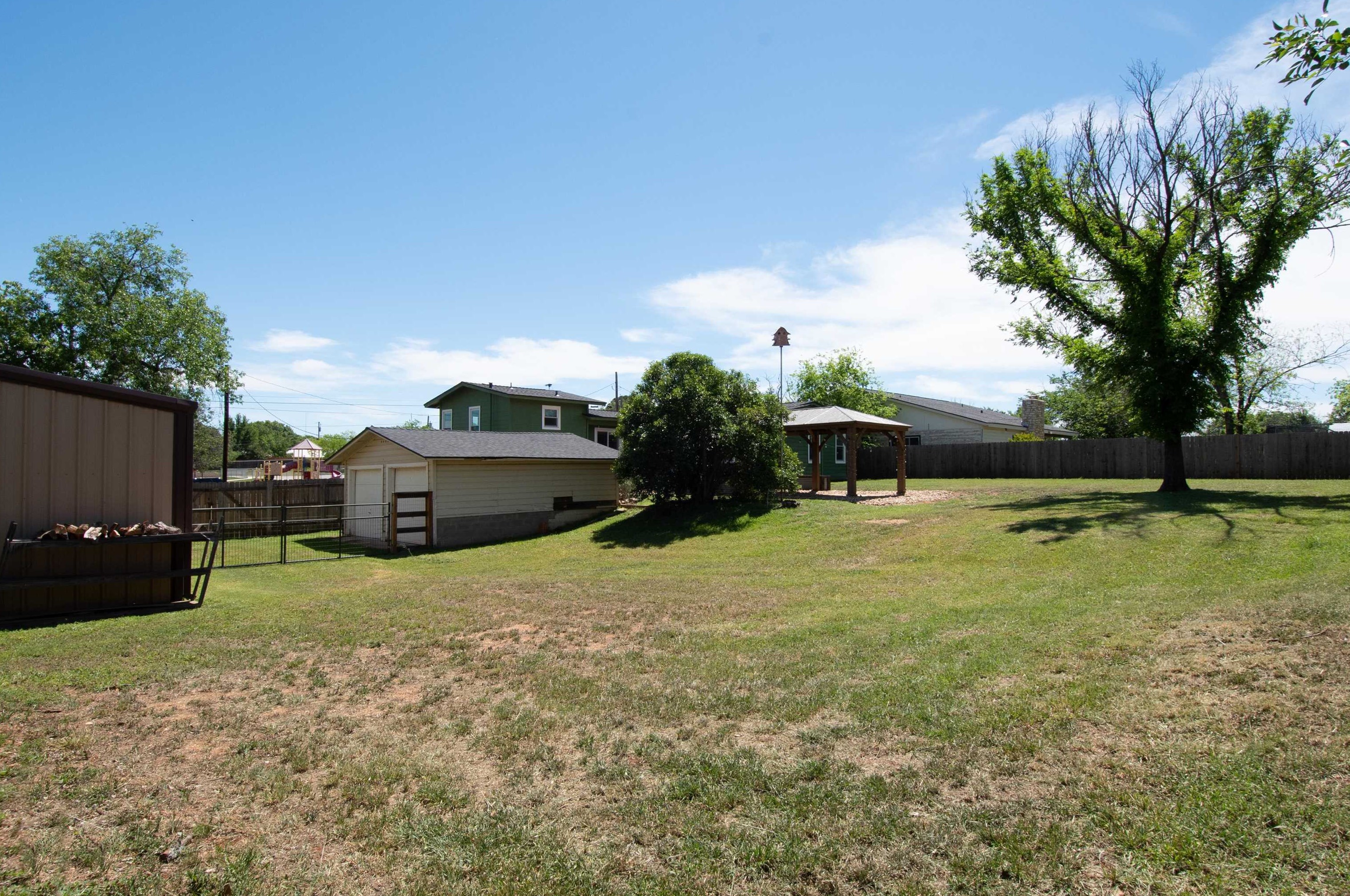 1709 Oatman St, Sunrise Beach TX  78643-2728 exterior