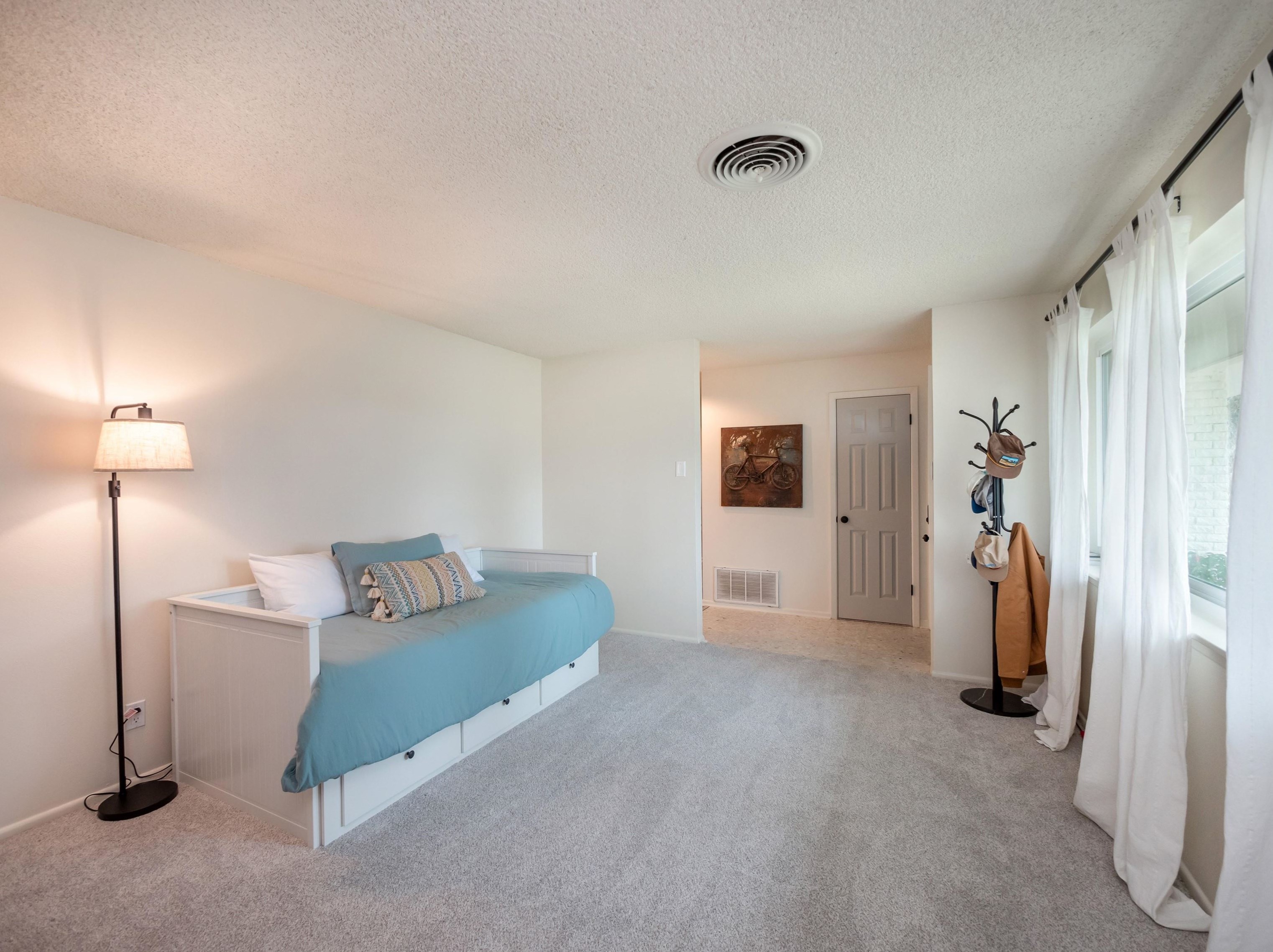 1107 Sandstone St, Sunrise Beach TX  78643-2426 exterior