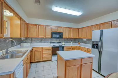 710 Highland Drive, Highland Haven, TX 78654 - Photo 9