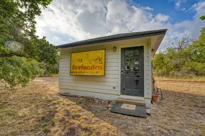 305A Cr 103, Lampasas, TX 76550 - Photo 27