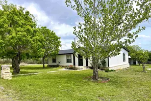 1108 Ashley, Llano, TX 78643 - Photo 3